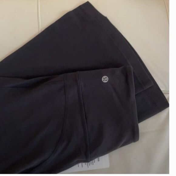 LULULEMON 2022 Groove Pant Flare Super High Rise Legging Segment Emboss Black 4 - Picture 7 of 8
